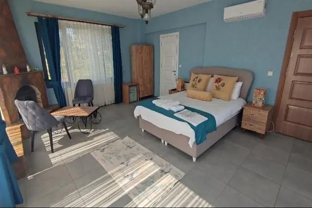 Deluxe Queen Suite Teraslı Orman Ve Deniz Manzaralı Oda