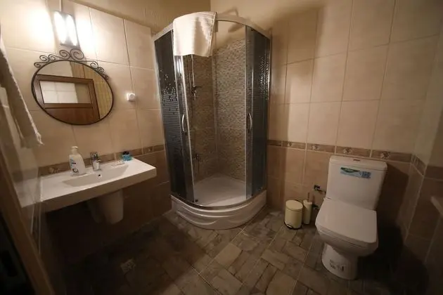 Grand Süit, 1 Büyük (Queen) Boy Yatak, Jakuzi, Avlu Manzaralı