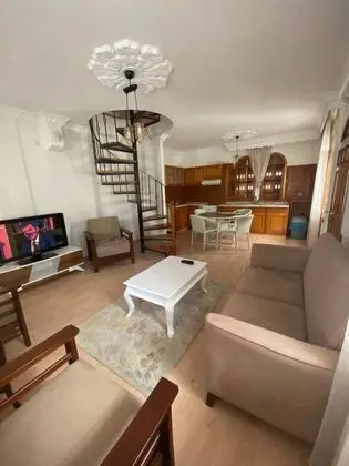 Villa 3+1 Oda, Kısmi Deniz Manzaralı, Balkonlu