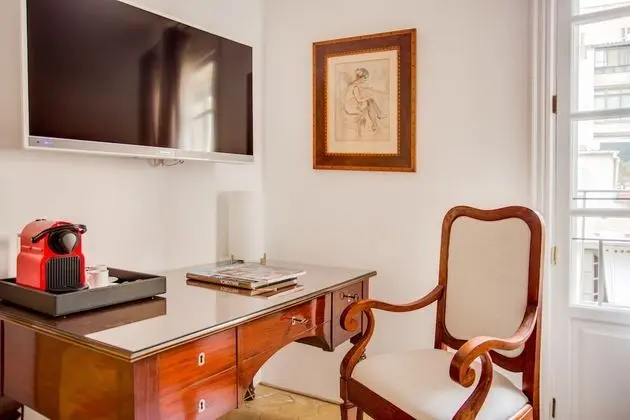 Deluxe Büyük Yataklı Tek Kişilik Oda