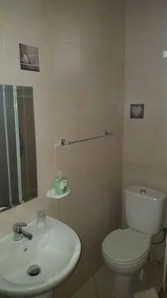 Basic Tek Büyük veya İki Ayrı Yataklı Oda