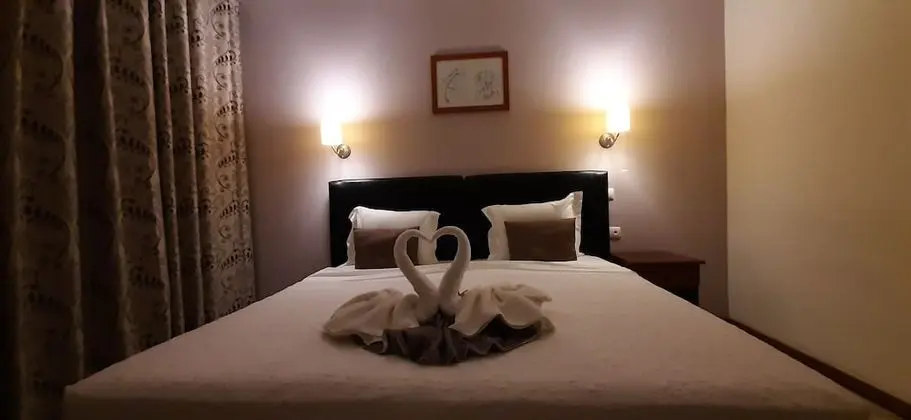 Panoramic Tek Büyük veya İki Ayrı Yataklı Oda