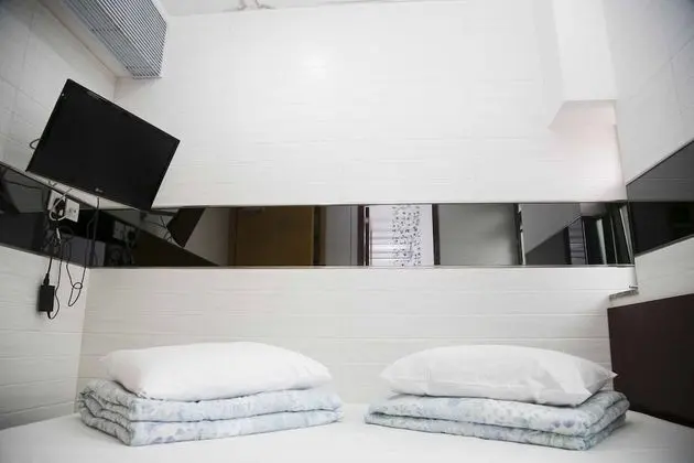 Double Room (Private Bathroom)