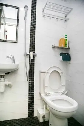 Double Room (Private Bathroom)