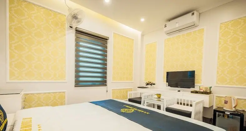 Deluxe Tek Büyük Yataklı Oda