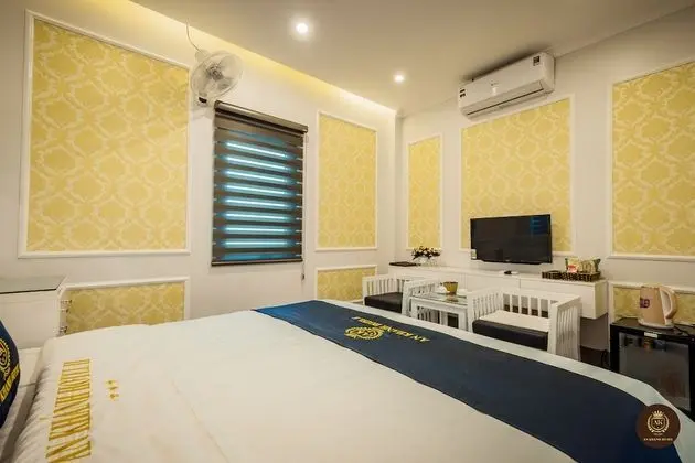 Deluxe Tek Büyük Yataklı Oda