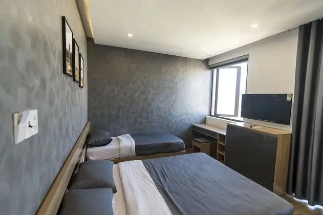 Üç Kişilik Oda (Studio)