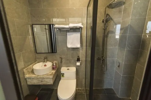 Üç Kişilik Oda (Studio)