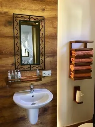 Luxury İki Ayrı Yataklı Oda, Özel Banyo, Havuz Manzaralı