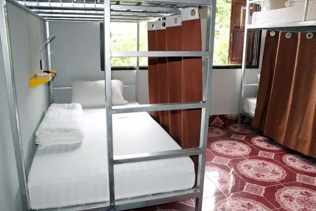 Ortak Ranzalı Oda, Sadece kadınlar için (Bed in 8-Bed)