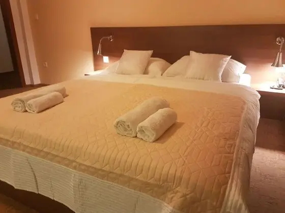 Tek Büyük Yataklı Oda