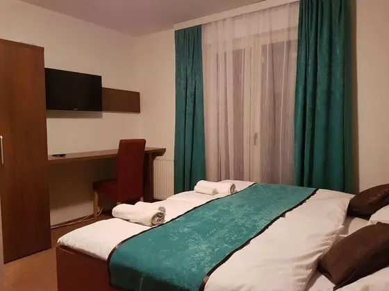 Tek Büyük Yataklı Oda