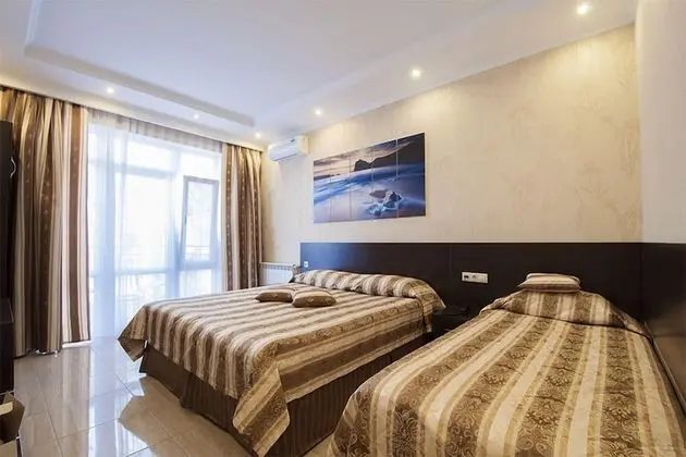 Premium Üç Kişilik Oda