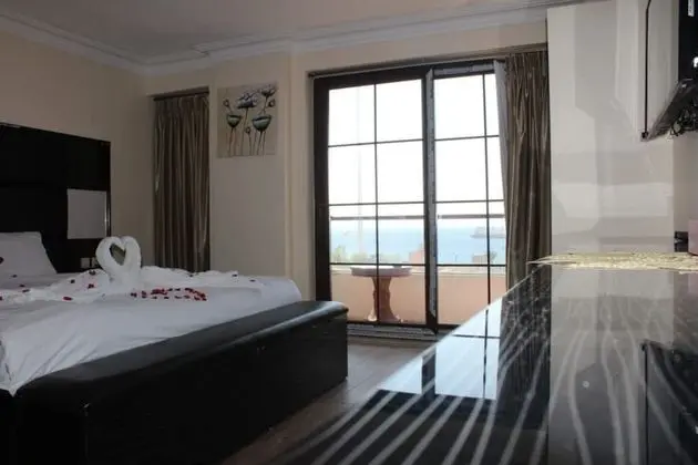 Deluxe Dört Kişilik Oda, Deniz Manzaralı