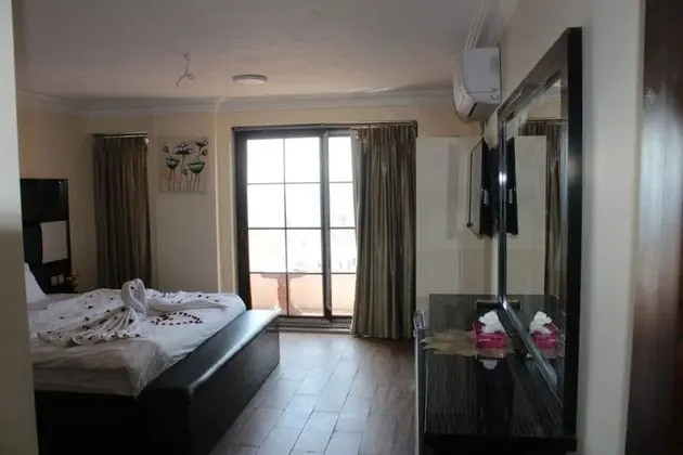 Deluxe Tek Büyük veya İki Ayrı Yataklı Oda, Deniz Manzaralı