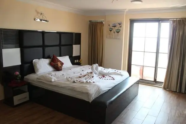 Deluxe Tek Büyük veya İki Ayrı Yataklı Oda, Deniz Manzaralı