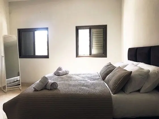 Premium Tek Büyük Yataklı Oda