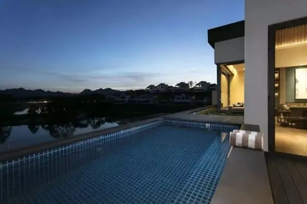 Royal Villa, 2 Yatak Odası, Göl Manzaralı