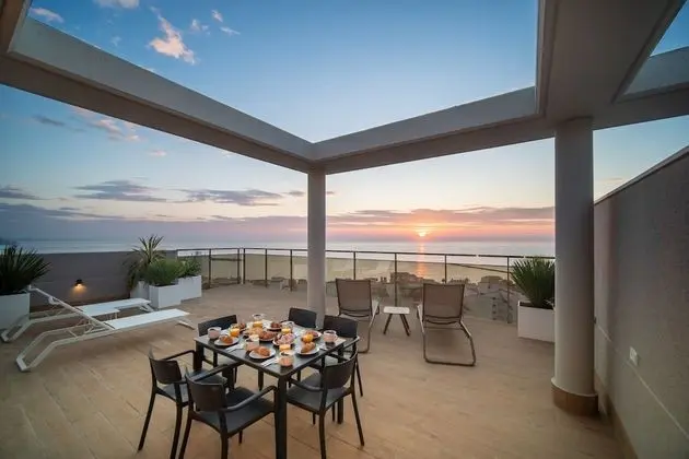 Premium Çatı Katı Süiti (Penthouse)