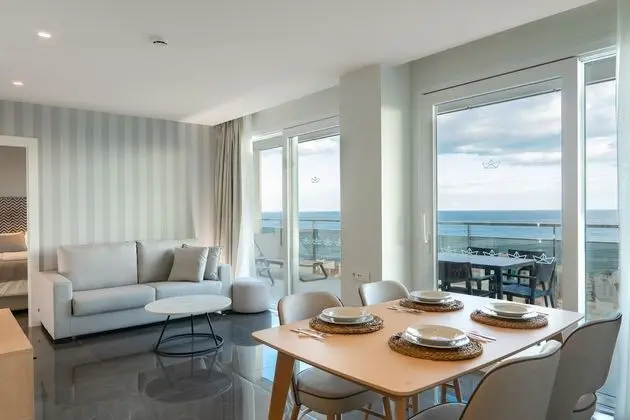 Premium Çatı Katı Süiti (Penthouse)