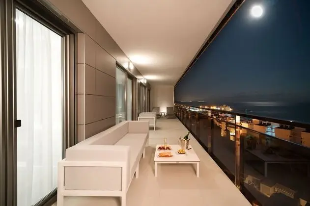 Premium Çatı Katı Süiti (Penthouse)