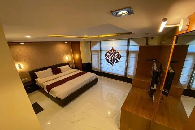 Deluxe Tek Büyük Yataklı Oda