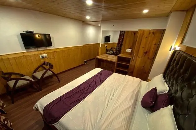 Deluxe Tek Büyük Yataklı Oda