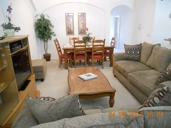 Family Villa, Bahçeli