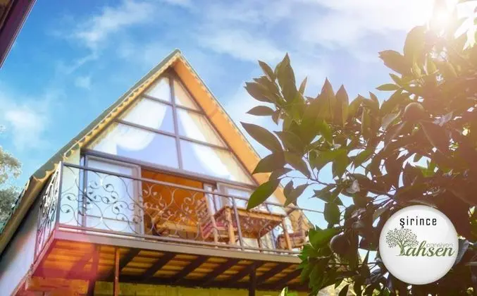 Bungalow, Bahçe Manzaralı, Balkonlu