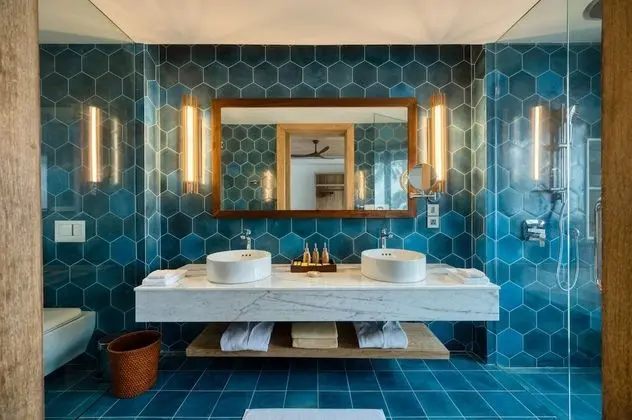 Bay View Suite