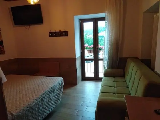 Tek Büyük Yataklı Oda