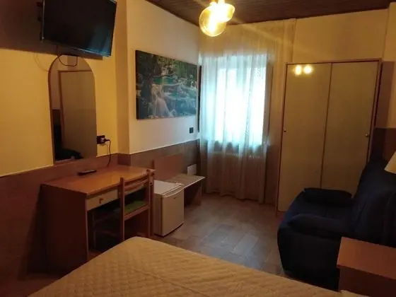 Tek Büyük Yataklı Oda