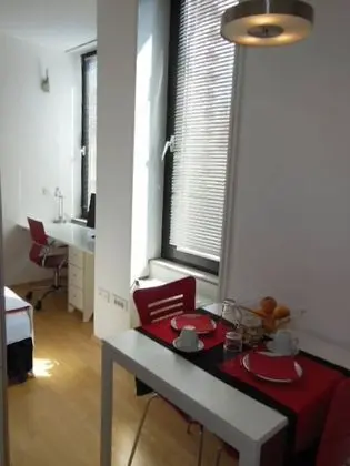 Stüdyo, Şehir Manzaralı