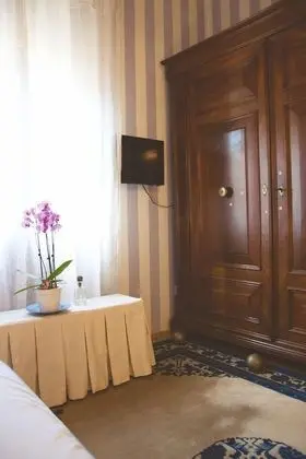Comfort Tek Kişilik Oda (quadri)