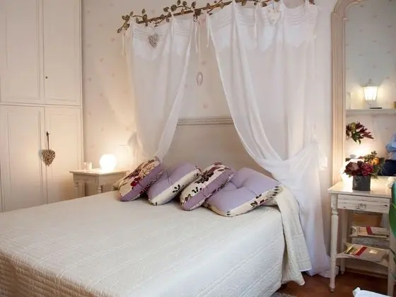 Tek Büyük veya İki Ayrı Yataklı Oda, 1 Çift Kişilik Yatak, Ortak Banyo (cuori)