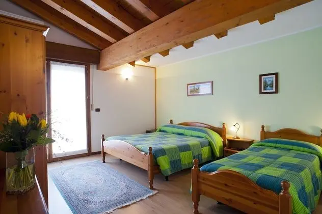 Üç Kişilik Oda, Balkon