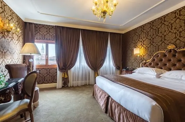Deluxe Tek Büyük veya İki Ayrı Yataklı Oda