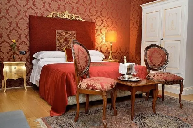 Tek Büyük Yataklı Oda (Large)