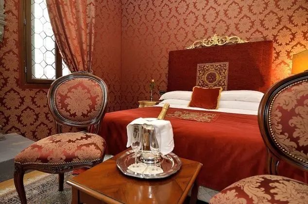 Tek Büyük Yataklı Oda (Large)