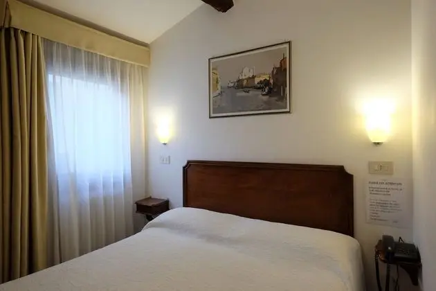 Economy Oda, 1 Çift Kişilik Yatak, Şehir Manzaralı, Kule