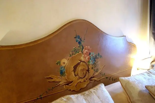 Small Room (1 or 2 people)