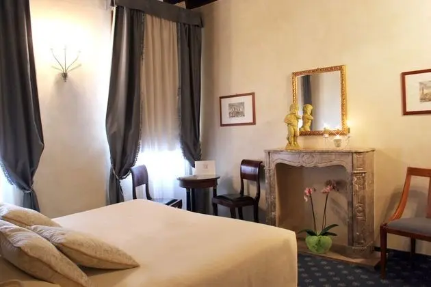 Superior Tek Büyük veya İki Ayrı Yataklı Oda