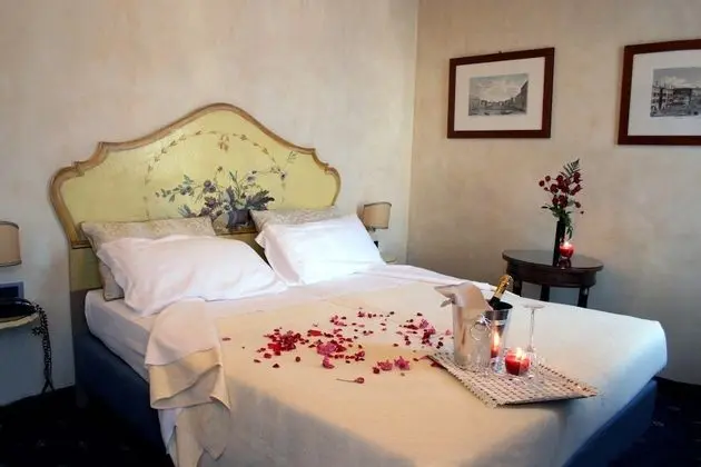 Tek Büyük veya İki Ayrı Yataklı Oda