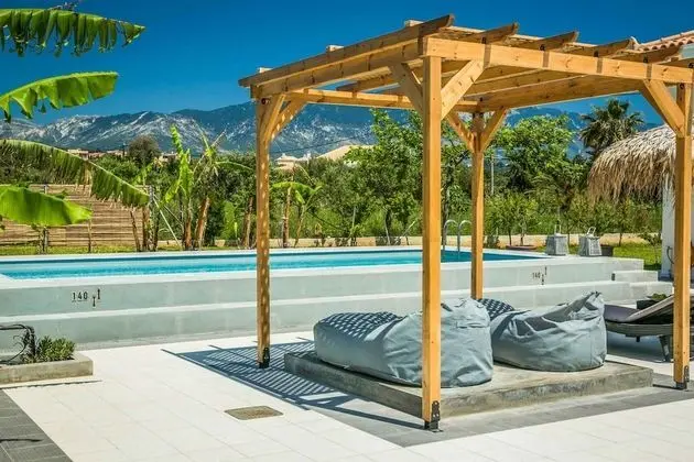 Villa, 3 Yatak Odası, Kişiye Özel Havuzlu