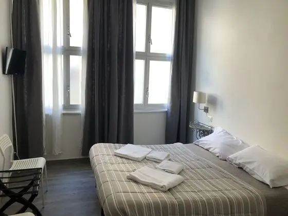 Tek Büyük Yataklı Oda, Banyolu/Duşlu