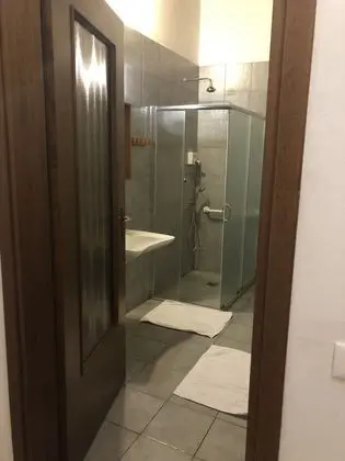 Tek Büyük Yataklı Oda, Banyolu/Duşlu