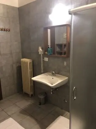 Tek Büyük Yataklı Oda, Banyolu/Duşlu