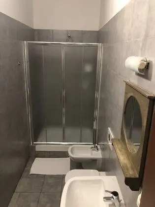 Tek Büyük Yataklı Oda, Banyolu/Duşlu