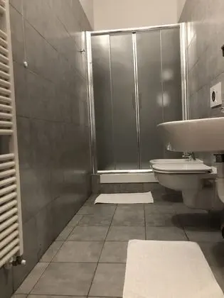 Tek Büyük Yataklı Oda, Banyolu/Duşlu