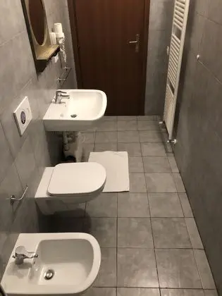Tek Büyük Yataklı Oda, Banyolu/Duşlu